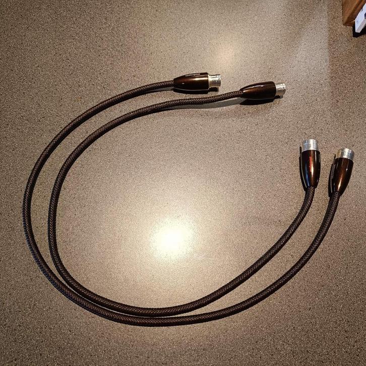 Audioquest Mackenzie XLR, Audio, Tv en Foto, Audiokabels en Televisiekabels, Zo goed als nieuw, Interlink-kabel, Minder dan 2 meter