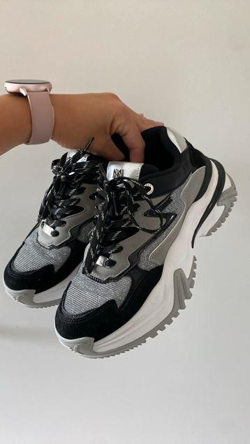 Nieuwe Glitter Mexx sneakers beschikbaar voor biedingen