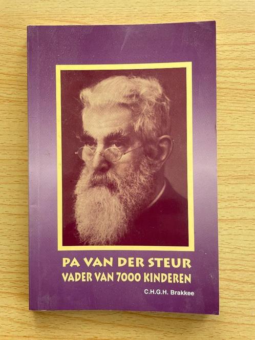 Pa van der Steur, vader van 7000 kinderen, Boeken, Overige Boeken, Zo goed als nieuw, Ophalen of Verzenden