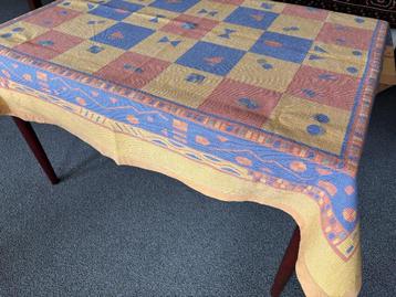 Tafelkleed Carré 1 - 135 x 165 cm - NIEUW - B-keus beschikbaar voor biedingen