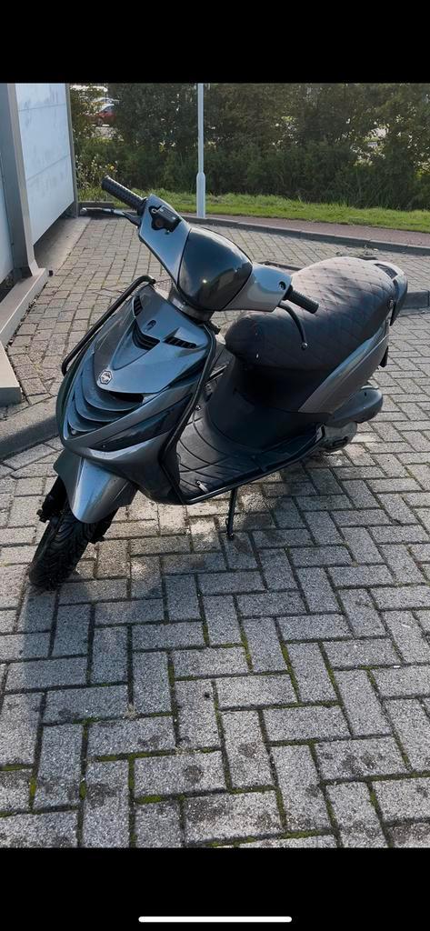 Zip 172 LC Brom, Fietsen en Brommers, Scooters | Piaggio, Zo goed als nieuw, Zip, Tweetakt, Ophalen of Verzenden