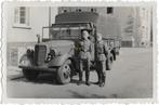 Duitse Ford V8 51 met open besturingshuis voor Wehrmacht, Verzamelen, Militaria | Tweede Wereldoorlog, Verzenden, Nederland, Foto of Poster