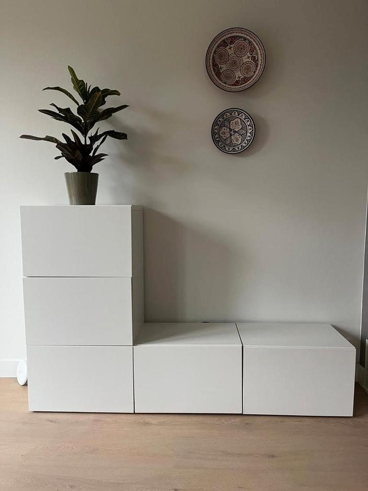Ikea Besta kast combinatie met lades en deuren, Huis en Inrichting, Kasten | Televisiemeubels, Zo goed als nieuw, Minder dan 100 cm