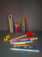Kleur en teken potloden + 2 puntenslijpers, Ophalen of Verzenden, Gebruikt