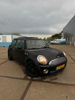 Mini Mini (r56) 1.4 95pk 2010 Zwart/ panoramadak/airco, Auto's, Mini, 47 €/maand, Origineel Nederlands, Te koop, Benzine
