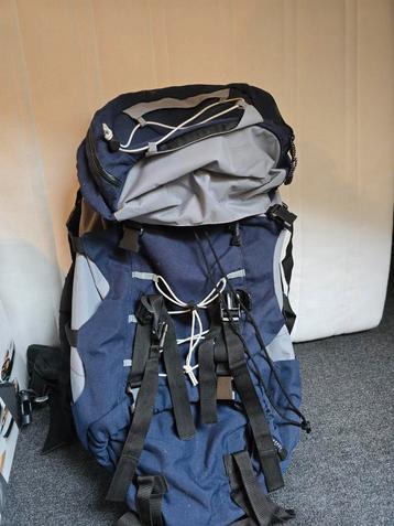 Grote wandel/trekkingrugzak beschikbaar voor biedingen