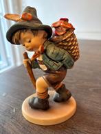 Hummel Beeldje Jongen met Mand nr.381, Ophalen of Verzenden, Gebruikt, Hummel