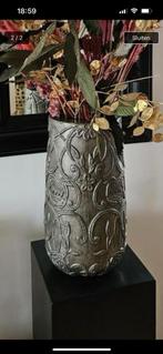Prachtige grote vaas met kunstbloemen, Minder dan 50 cm, Glas, Zo goed als nieuw, Ophalen