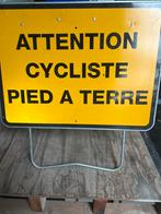 Frans Verkeersbord 'Attention Cycliste', Ophalen