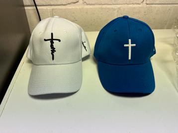 Nieuwe petten met kruis of 'Faith' - verstelbaar beschikbaar voor biedingen