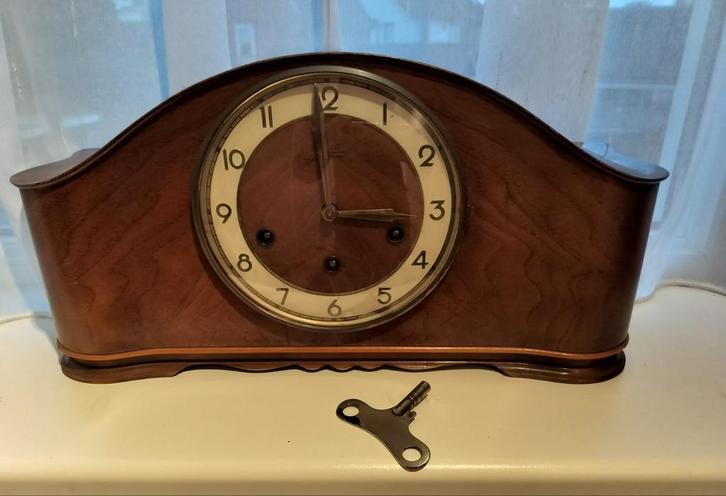 Antieke klok met sleutel, Antiek en Kunst, Antiek | Klokken, Ophalen