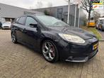 Ford Focus Wagon 2.0 EcoBoost ST-3 2e eigenaar 128.177 km, v, Auto's, Ford, Euro 5, Zwart, 4 cilinders, Leder en Stof