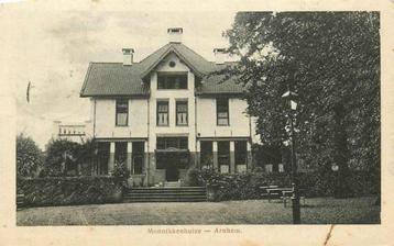 (377-652-001) Arnhem Monikkenhuize beschikbaar voor biedingen