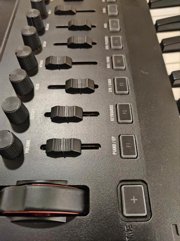 Korg Triton Taktile - Topstaat!, Muziek en Instrumenten, Synthesizers, Zo goed als nieuw, 49 toetsen, Korg, Met midi-aansluiting