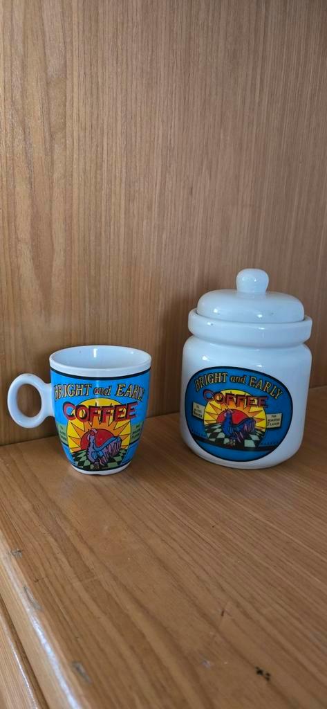 Bright and early coffee mug (kopje)en (voorraad)pot, Verzamelen, Porselein, Kristal en Bestek, Zo goed als nieuw, Kop en/of schotel