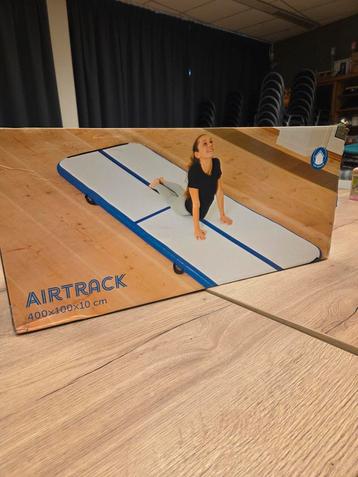 Airetrack 400x100x10 cm beschikbaar voor biedingen