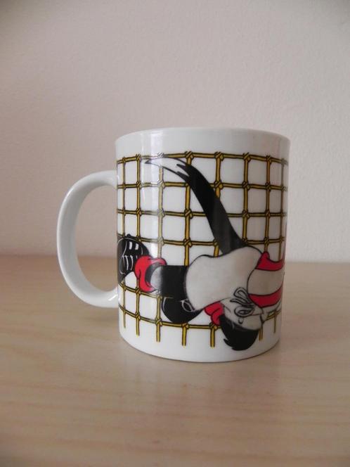 F.C. Barcelona mok met Looney Tunes Sylvester 1997, Verzamelen, Stripfiguren, Zo goed als nieuw, Gebruiksvoorwerp, Looney Tunes