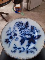 Wedgwood Pearl Bord met Blauwe Bloemen, Ophalen