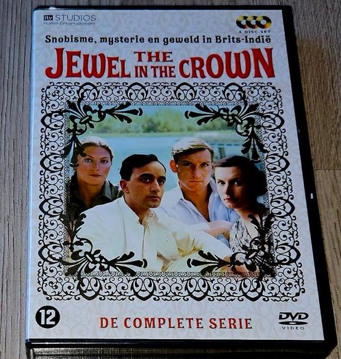The Jewel In The Crown - De Complete Serie - 4DVD Box, Cd's en Dvd's, Dvd's | Tv en Series, Zo goed als nieuw, Drama, Alle leeftijden