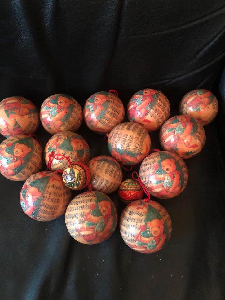 Papier-maché Kerstballen - Teddybeer Motief (14 stuks), Huis en Inrichting, Woonaccessoires | Overige, Gebruikt, Ophalen of Verzenden