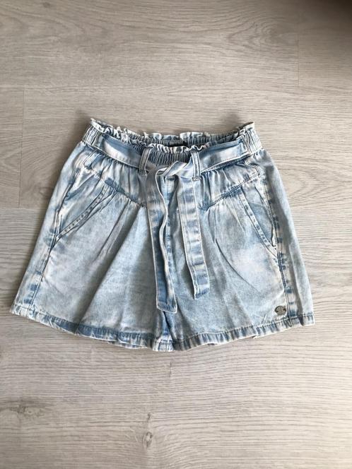 korte spijkerbroek (Persival) 128/134, Kinderen en Baby's, Kinderkleding | Maat 128, Zo goed als nieuw, Meisje, Broek, Ophalen of Verzenden