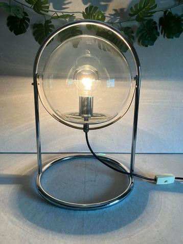 Space Age Ball tafellamp in glas en metaal, jaren 70 Staff beschikbaar voor biedingen