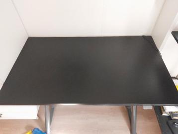 Elektrisch zit-sta bureau Ikea Idasen beschikbaar voor biedingen
