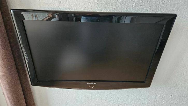 Samsung 32 inch LCD TV - Gebruikt, Audio, Tv en Foto, Televisies, Gebruikt, LCD, 80 tot 100 cm, HD Ready (720p), Samsung, 50 Hz
