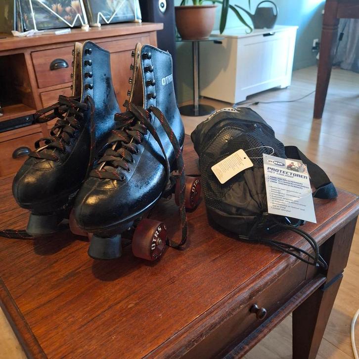 OTRS Rollerskates Maat 39 + Bescherming, Kinderen en Baby's, Speelgoed | Buiten | Rolschaatsen, Gebruikt, Dames, Heren, Kinderen
