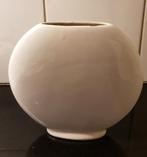 vintage wit geglazuurde vaas 19cm hoog 20cm breed 4cm diep, Gebruikt, Wit, Aardewerk of Porselein, Ophalen of Verzenden