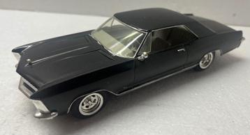 1:24 Buick Riviera1965 , Plastic model. beschikbaar voor biedingen