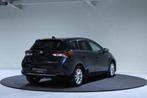 Toyota Auris 1.8 Hybrid Dynamic | Stoelverwarming | Panorama, Auto's, Toyota, Gebruikt, 4 cilinders, Lichtsensor, Origineel Nederlands
