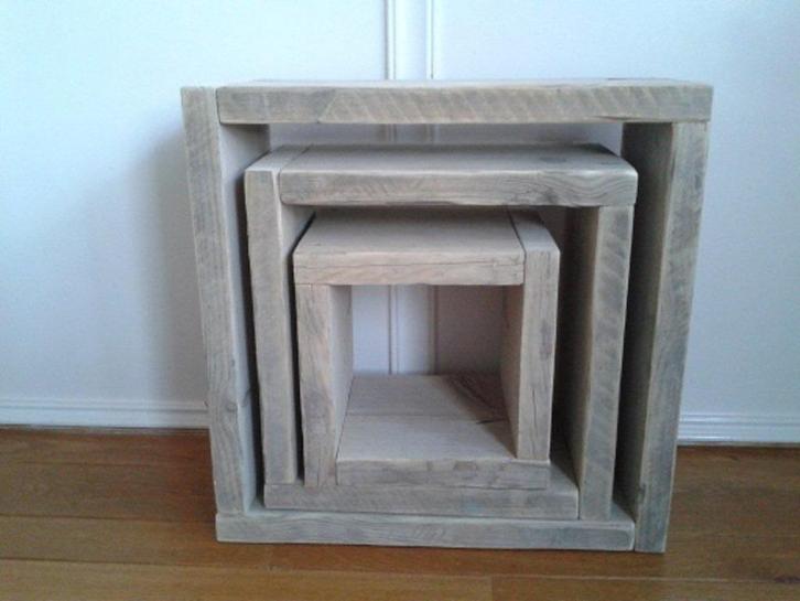 wandrek kubussen kastje van gebruikt steigerhout, Huis en Inrichting, Woonaccessoires | Wandplanken en Boekenplanken, Nieuw, Ophalen