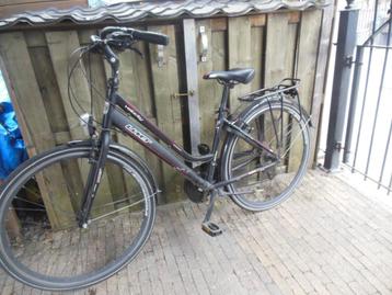 dames fiets   beschikbaar voor biedingen