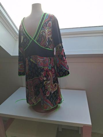Zwarte jurk met paisley print - Maat 38/40 (M) beschikbaar voor biedingen