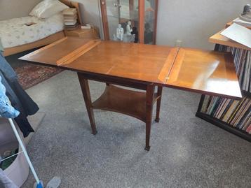 Antieke kaarttafel, klaptafel, tafel wandtafel  beschikbaar voor biedingen