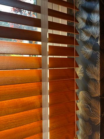 Houten Veneta jaloezie h 136 x b 103,5 (Deco) beschikbaar voor biedingen