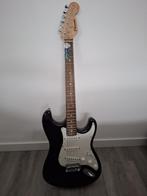 Gitaren, versterkers, standaard en stemkastjes, Muziek en Instrumenten, Snaarinstrumenten | Gitaren | Elektrisch, Ophalen, Gebruikt