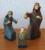 Houten Kerststal beelden Jozef en Maria en Jezus in kribbe, Diversen, Kerst, Ophalen of Verzenden