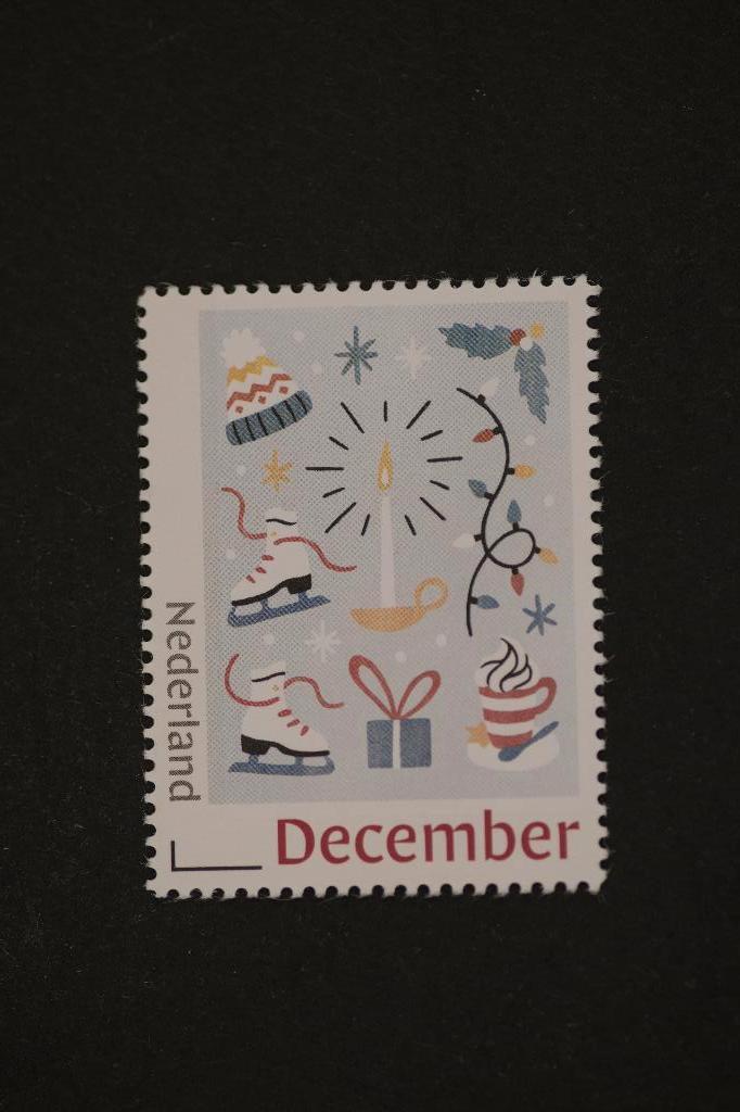 December, Verzenden, Postfris