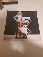 Sabrina Carpenter Gesigneerd Kaartje + Vinyl Poster, 1980 tot heden, Foto, Ophalen of Verzenden, Zo goed als nieuw