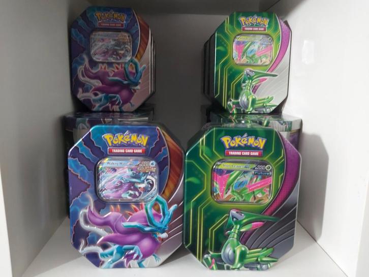 Pokémon Tin / Blik met 45 Kaarten, Hobby en Vrije tijd, Verzamelkaartspellen | Overige, Zo goed als nieuw, Meerdere kaarten, Ophalen of Verzenden