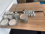 Partij IKEA servies - borden mokken koffiekopjes glazen, Huis en Inrichting, Glas, Bord(en), Zo goed als nieuw, Ophalen