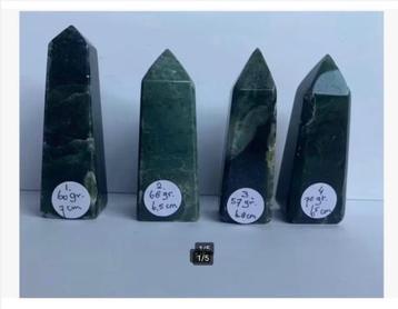 4 x Donker groene Jade Torens, zie beschrijving beschikbaar voor biedingen