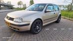 VW GOLF 1.6 16V 2001, Auto's, Mini, Voorwielaandrijving, 4 stoelen, Leder, Handgeschakeld