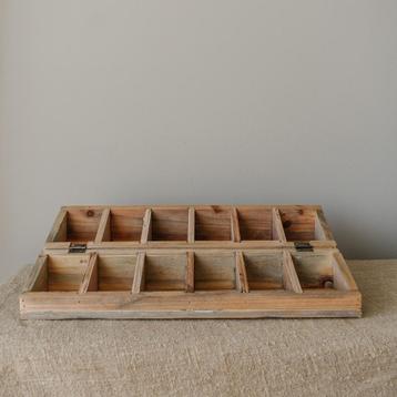 Houten theedoos 45x10x10 cm beschikbaar voor biedingen