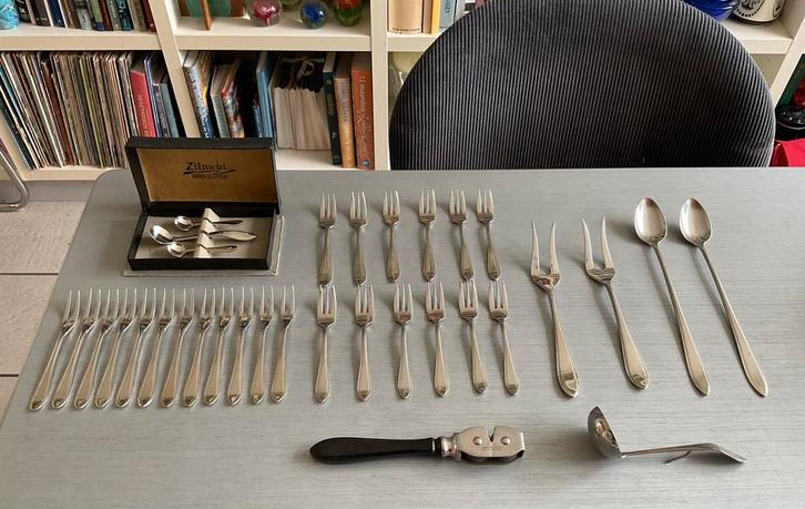 Gero Zilmeta 718 Puntfilet bestek, Antiek en Kunst, Antiek | Bestek, Ophalen of Verzenden