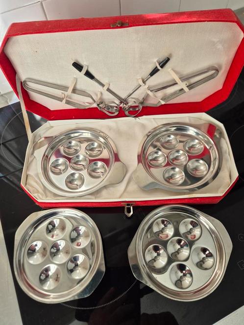 Vintage Escargot Set - Compleet in Doos, Antiek en Kunst, Antiek | Keukenbenodigdheden, Ophalen of Verzenden