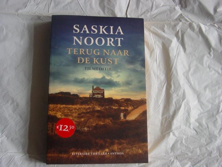 13 Boeken oa Niemand leeft van Dromen alleen , Verboden Vru, Boeken, Romans, Zo goed als nieuw, Nederland, Ophalen of Verzenden