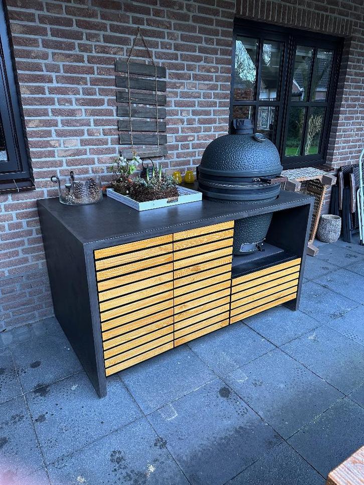 BBQ Meubel, Tuin en Terras, Buitenkeukens, Gebruikt, Houtskool, Vrijstaand, Ophalen